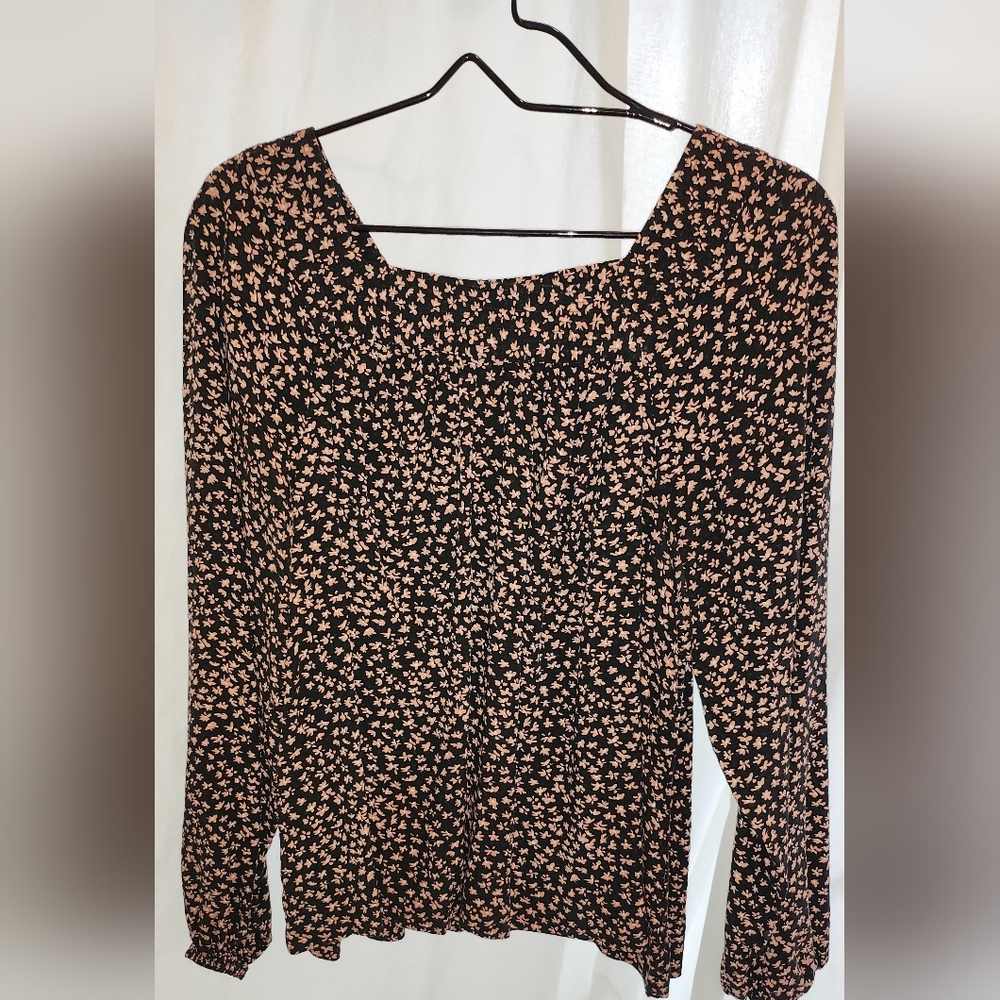 Universal Thread Blouse - Picture 2 of 3